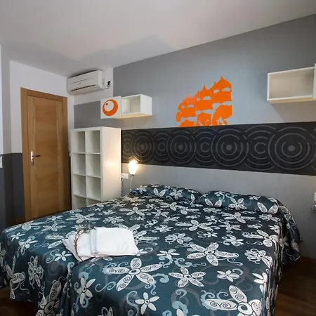 Hostal Gaudi Cuenca-3
